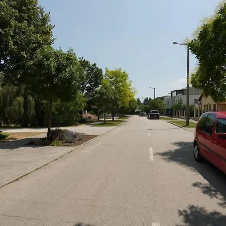 15min To - With Garage & Balcony Apartament Balatonfüred