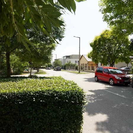 Apartament 15min To - With Garage & Balcony